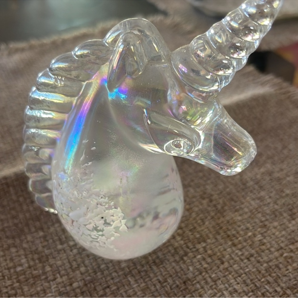 Iridescent glass unicorn head and neck double sided - Picture 4 of 4